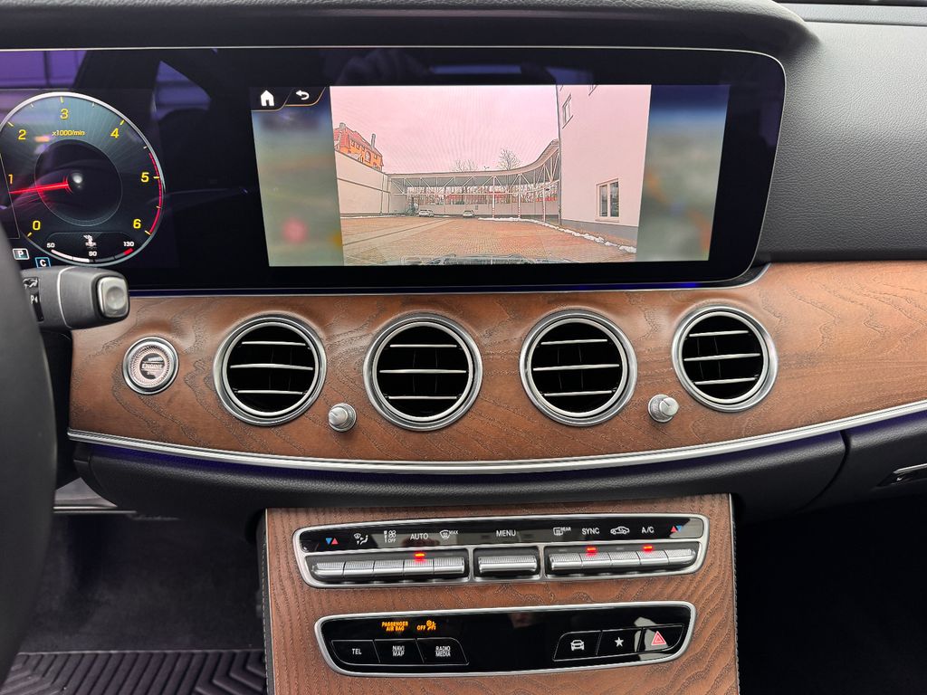 Mercedes-Benz E 220 2021