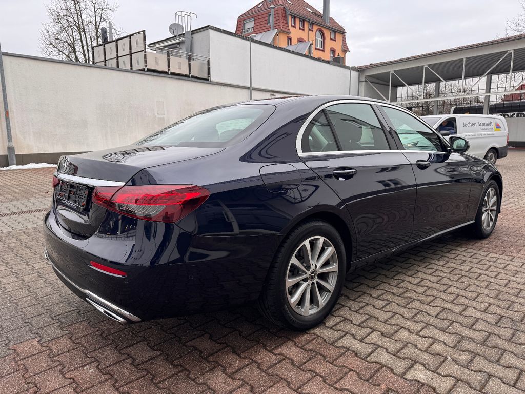 Mercedes-Benz E 220 2021