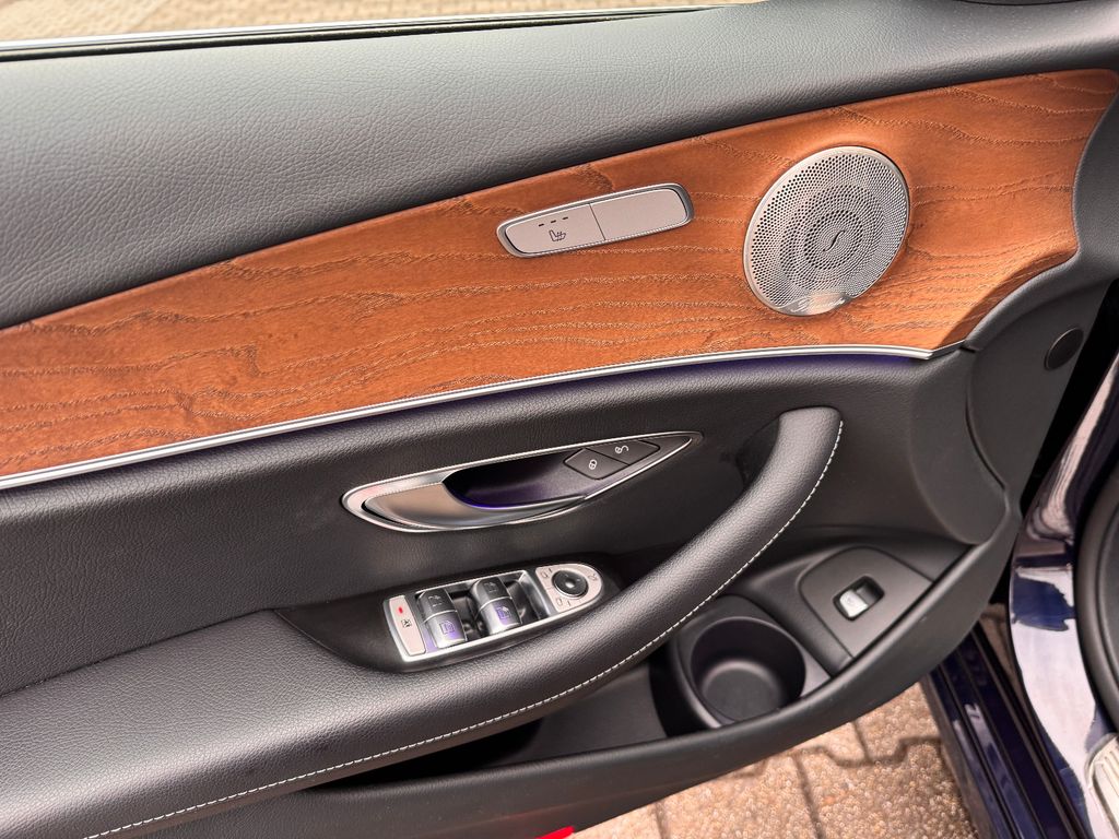 Mercedes-Benz E 220 2021