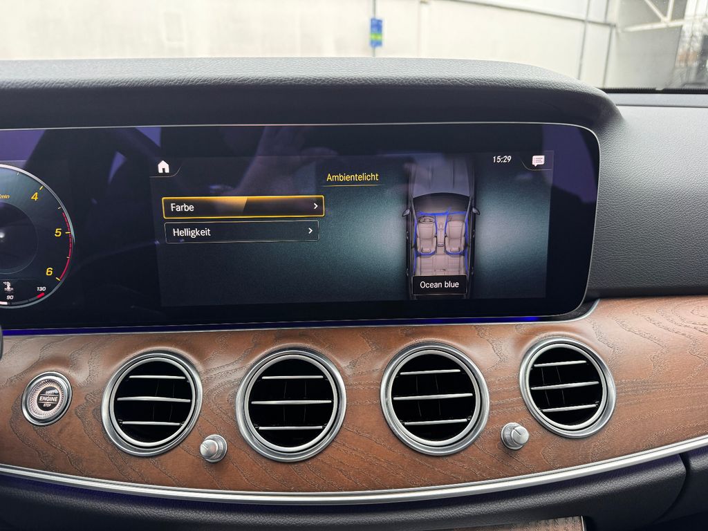 Mercedes-Benz E 220 2021