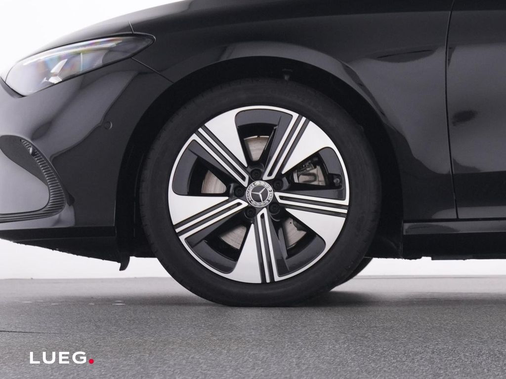 Mercedes-Benz CLA 200 2026