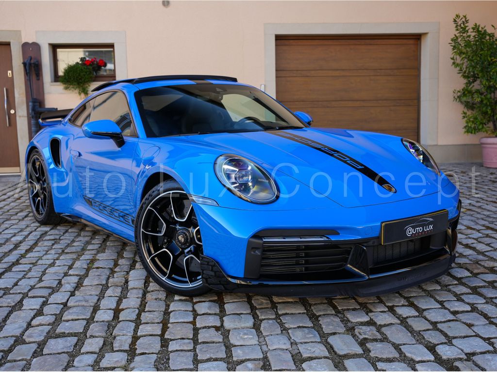 Porsche 992 2022