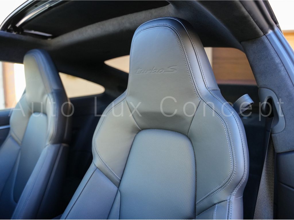 Porsche 992 2022