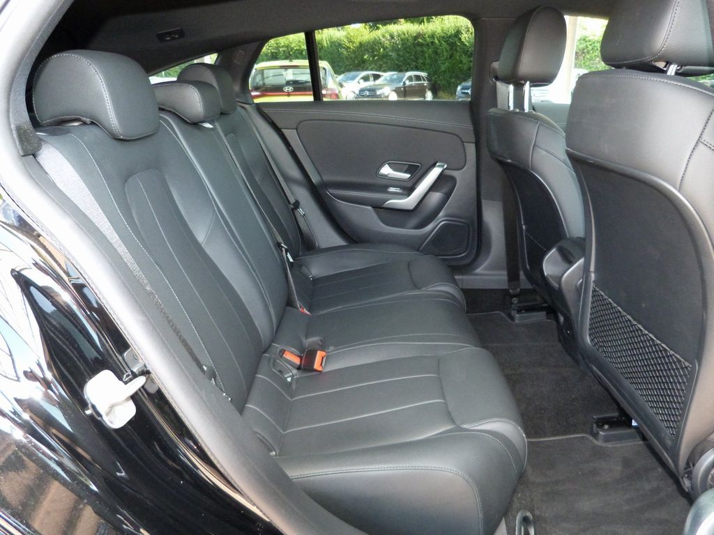 Mercedes-Benz CLA 200 Shooting Brake 2023
