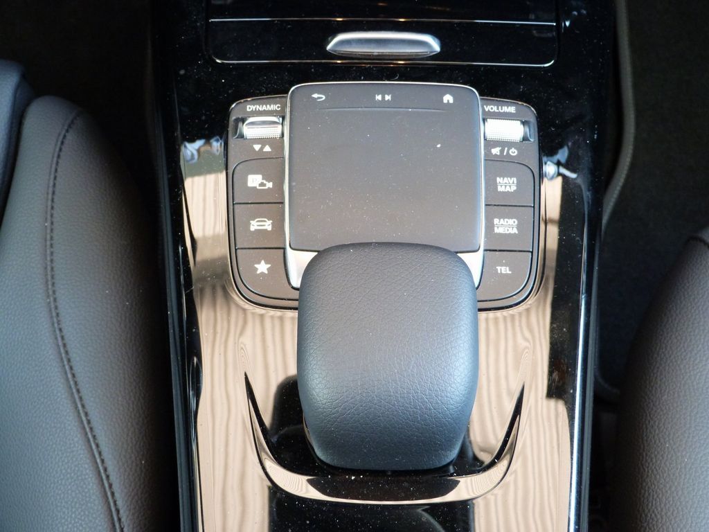 Mercedes-Benz CLA 200 Shooting Brake 2023