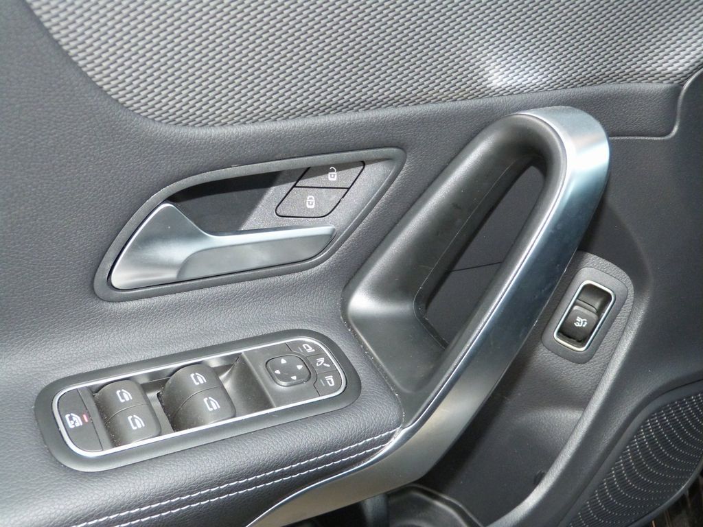 Mercedes-Benz CLA 200 Shooting Brake 2023