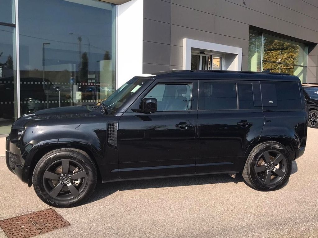 Land Rover Defender 2023