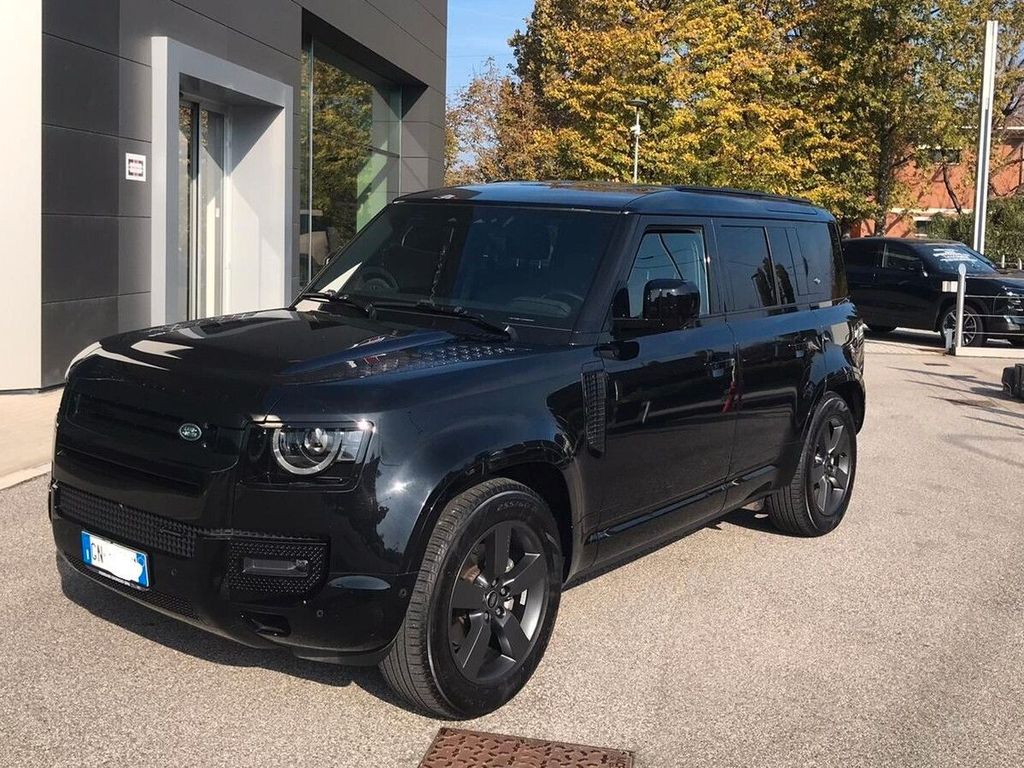 Land Rover Defender 2023