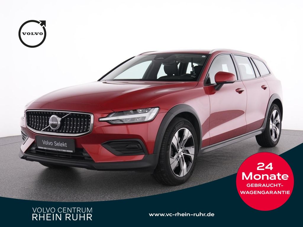 Volvo V60 Cross Country 2023