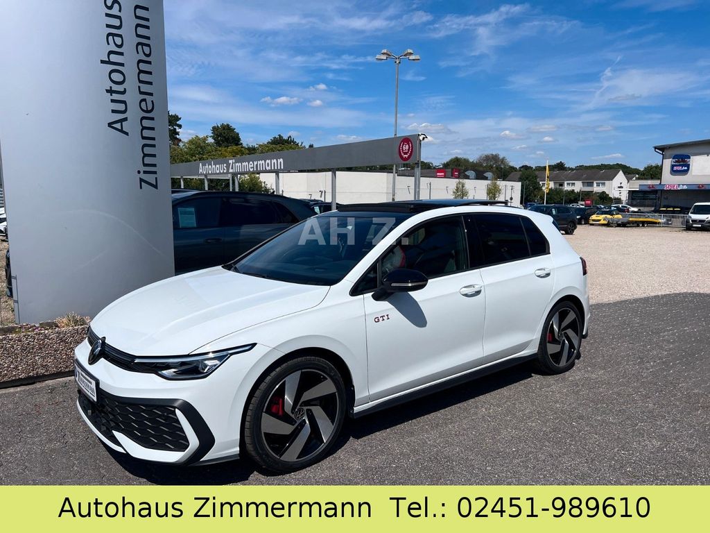 Volkswagen Golf 2024