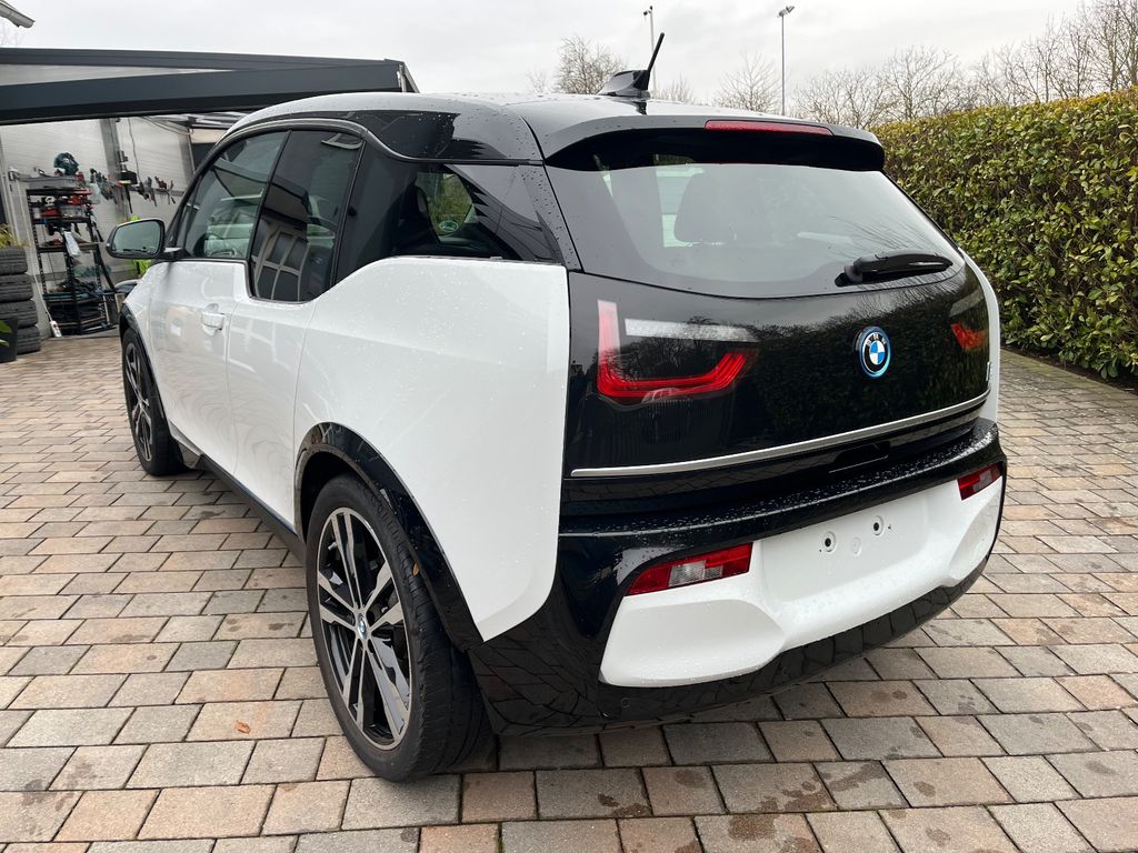 BMW i3 2022