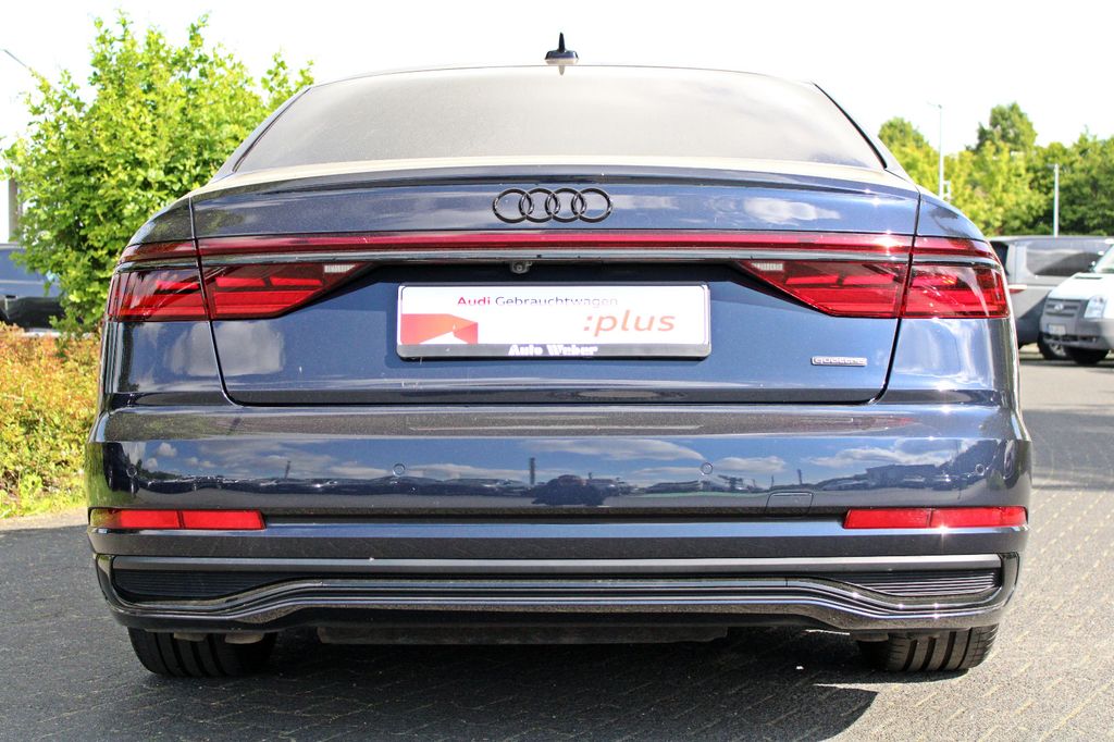 Audi A8 2023