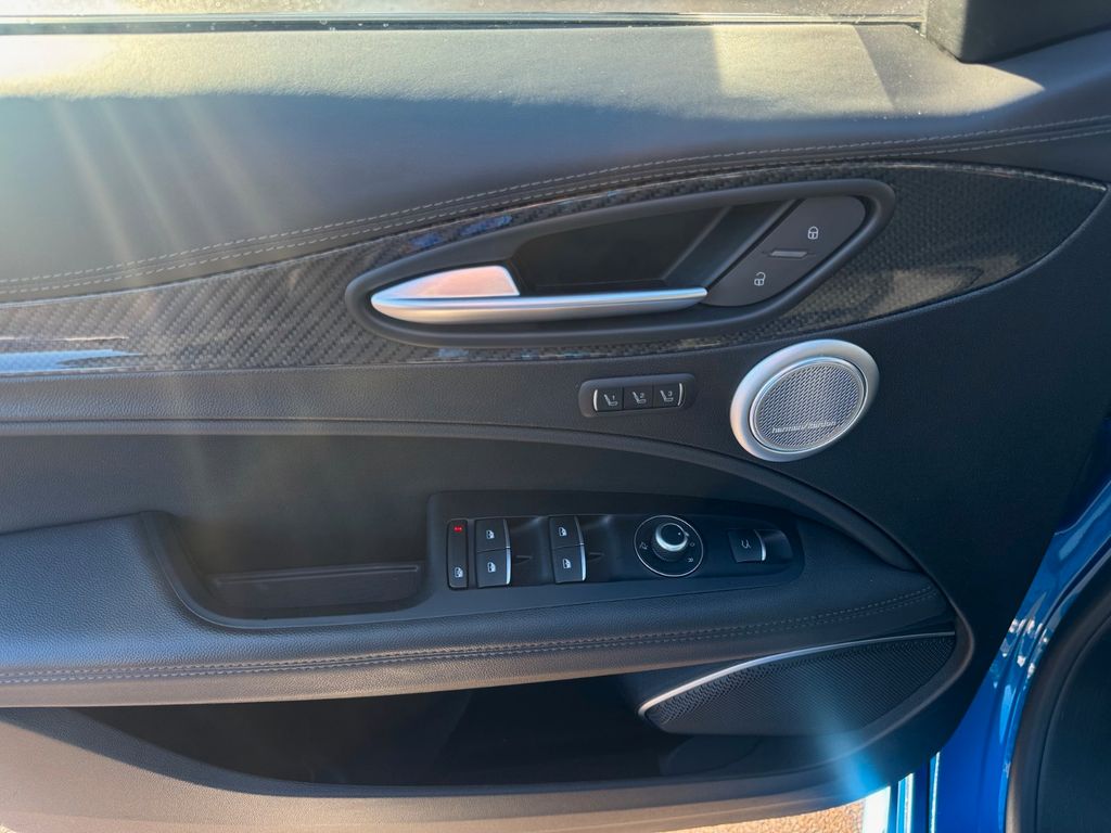 Alfa Romeo Stelvio 2022