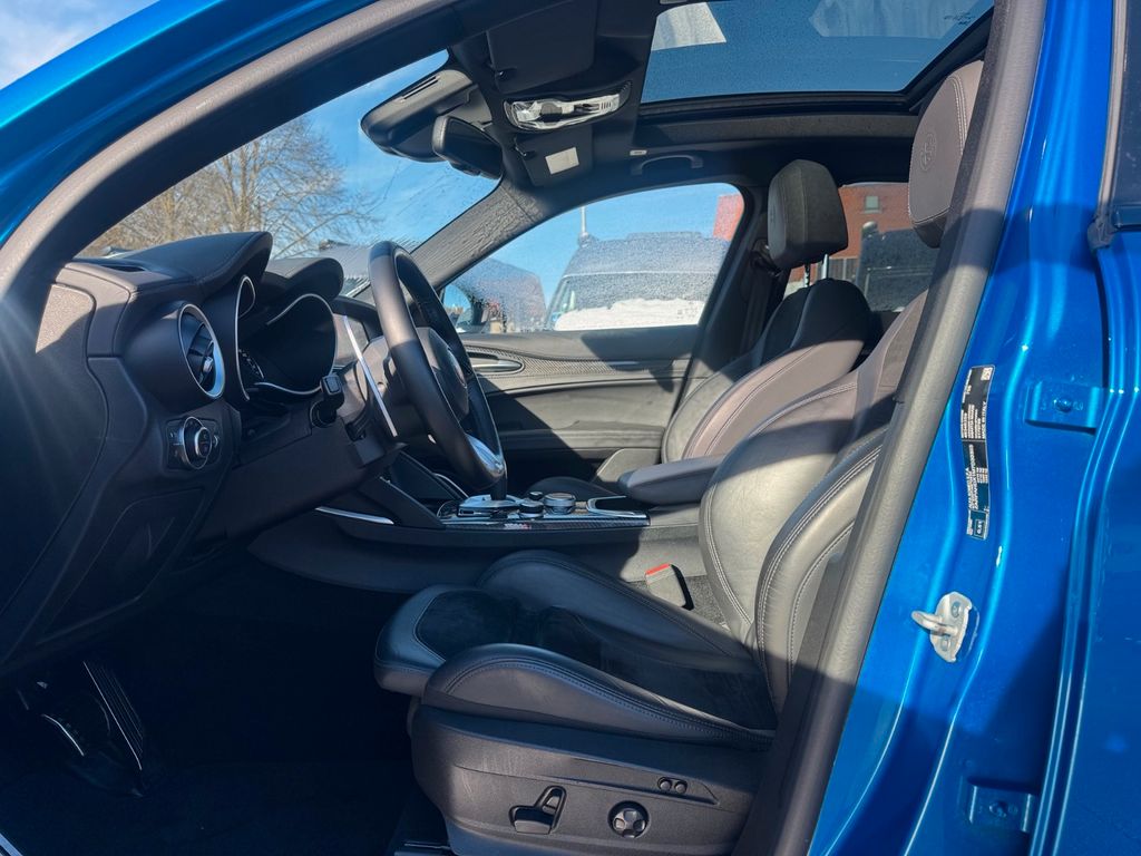 Alfa Romeo Stelvio 2022