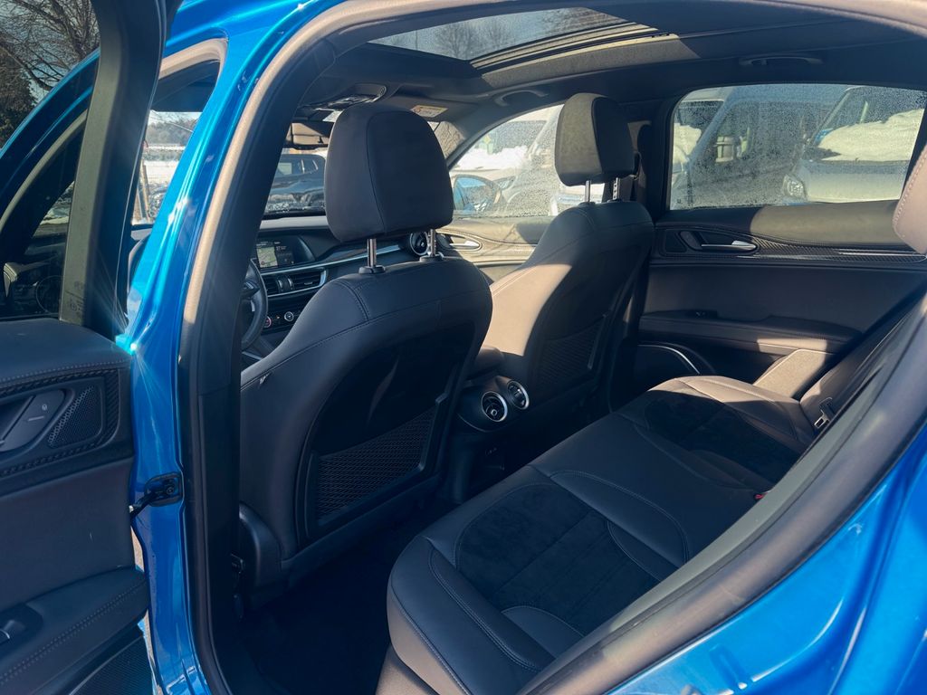 Alfa Romeo Stelvio 2022