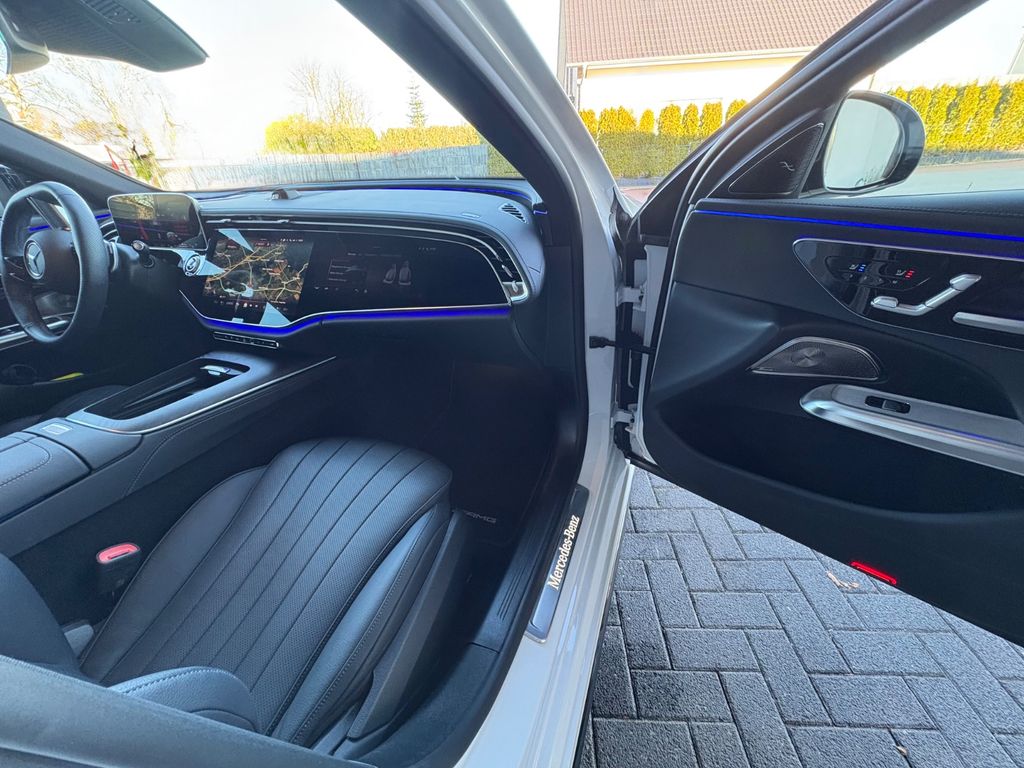 Mercedes-Benz E 300 2025