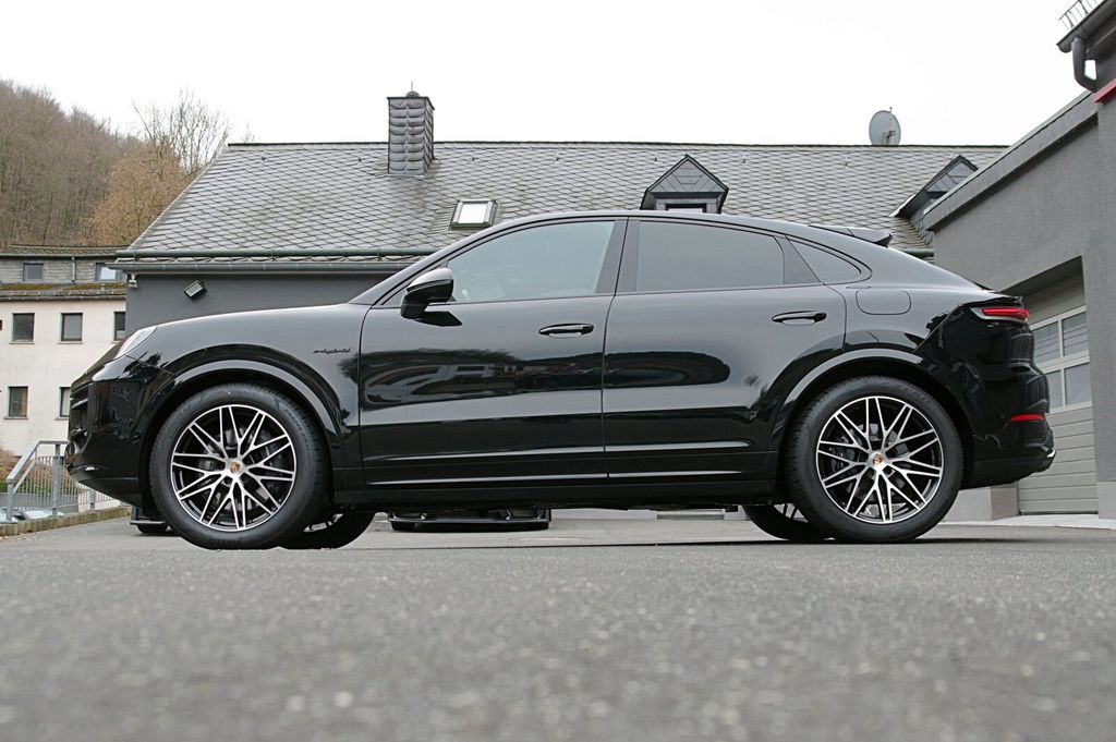 Porsche Cayenne 2025