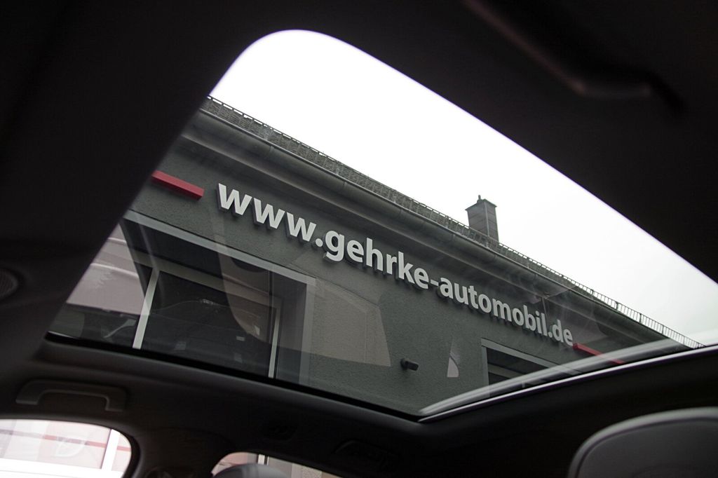 Porsche Cayenne 2025