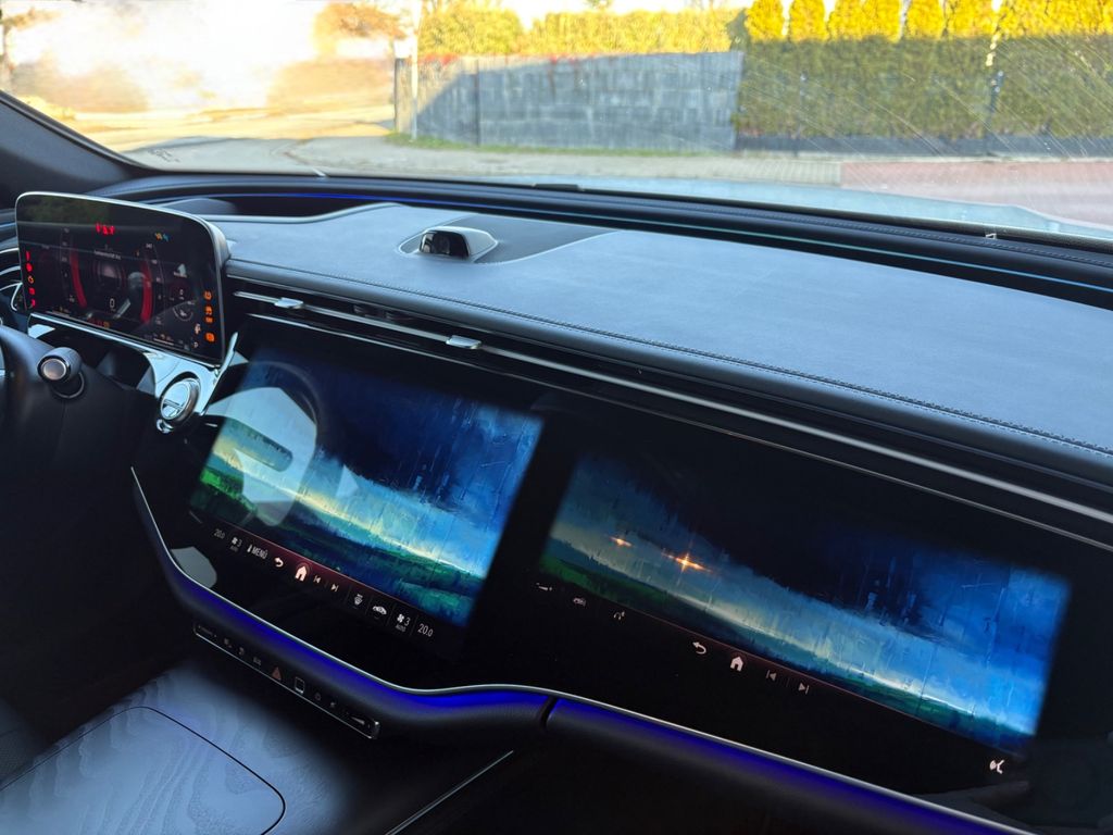 Mercedes-Benz E 300 2025