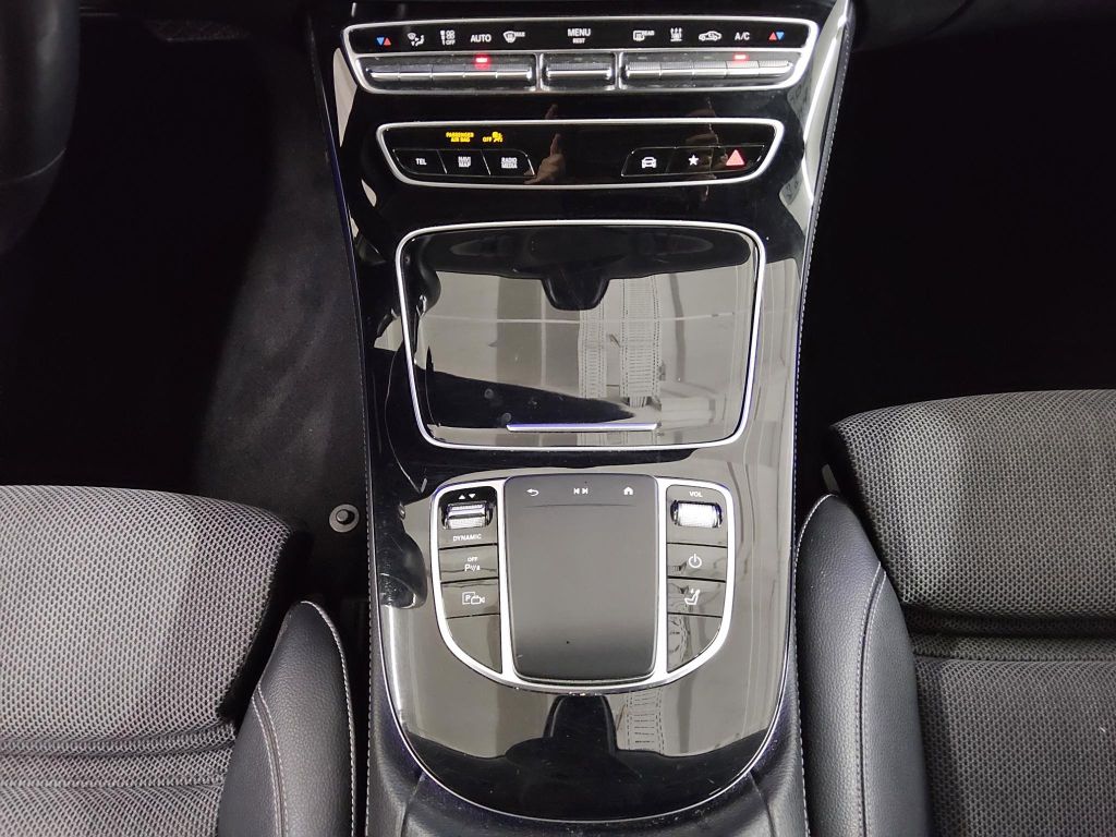 Mercedes-Benz E 300 2021