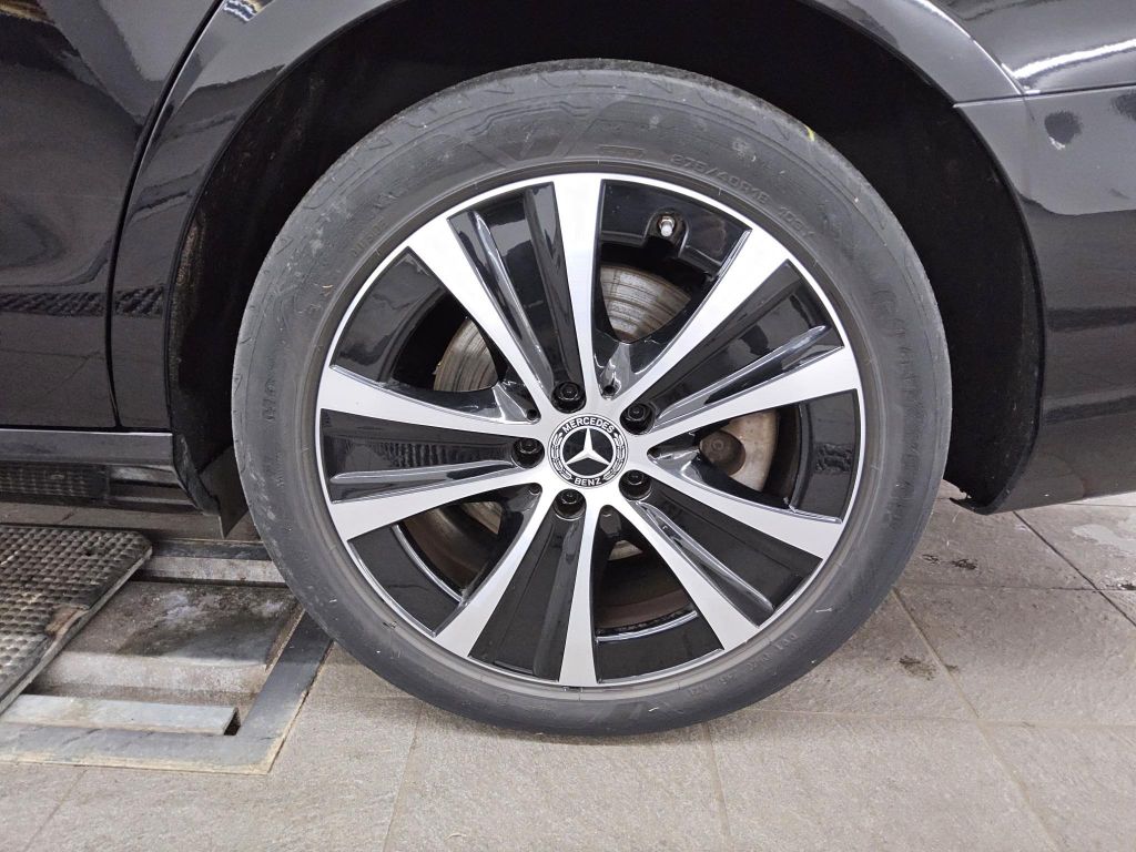 Mercedes-Benz E 300 2021