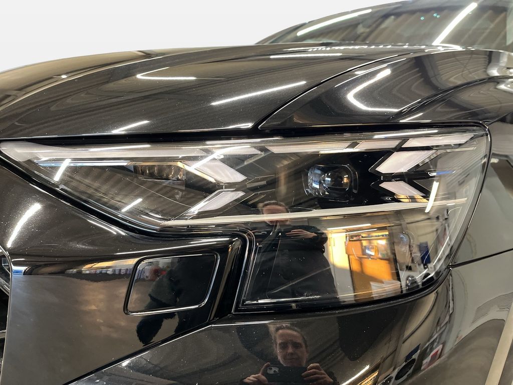 Audi RSQ8 2024