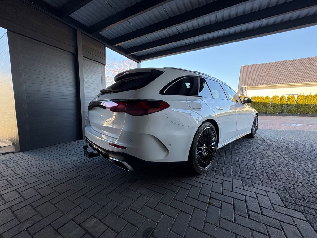 Mercedes-Benz E 300 2025