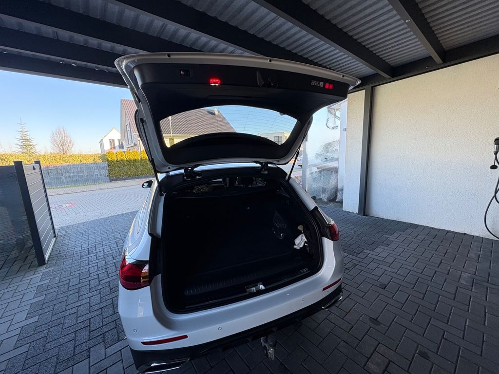 Mercedes-Benz E 300 2025