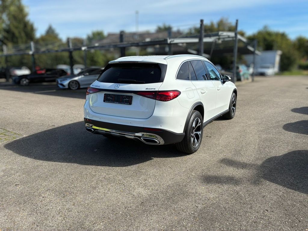 Mercedes-Benz GLC 300 2023