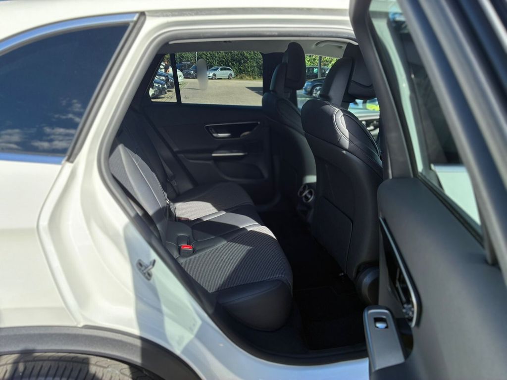 Mercedes-Benz GLC 300 2023