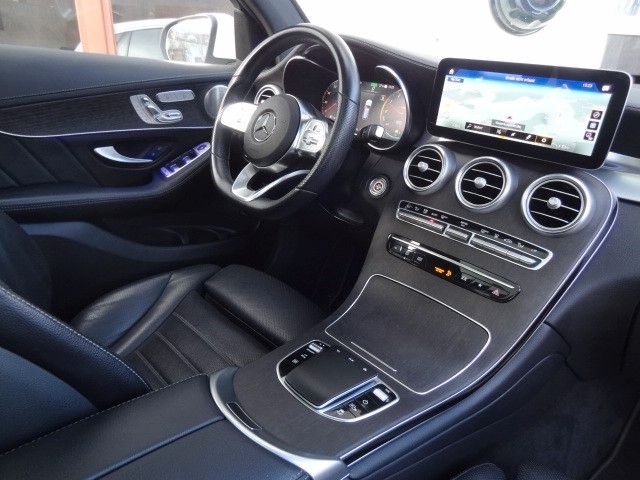 Mercedes-Benz GLC 300 2021