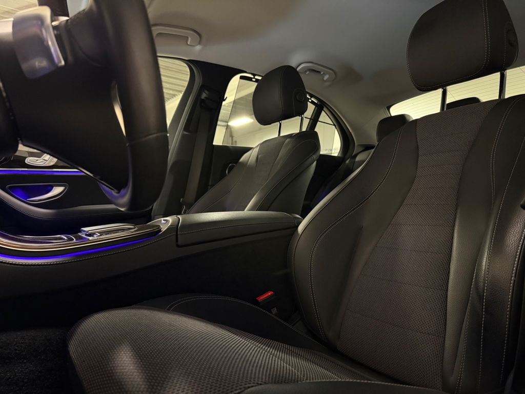 Mercedes-Benz E 300 2022