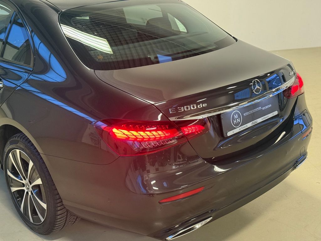 Mercedes-Benz E 300 2022