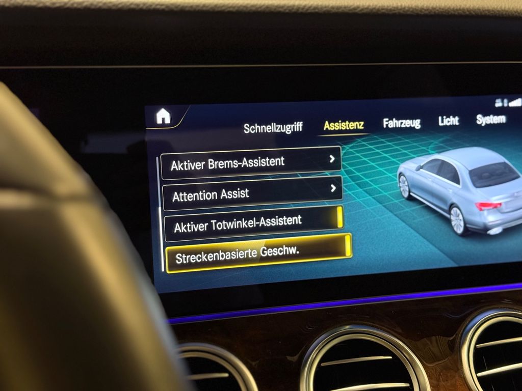 Mercedes-Benz E 300 2022