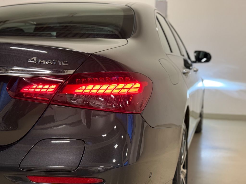 Mercedes-Benz E 300 2022