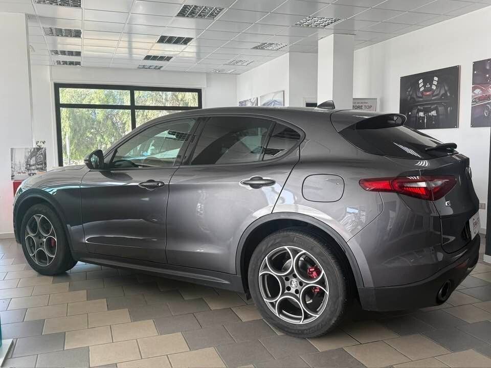 Alfa Romeo Stelvio 2022