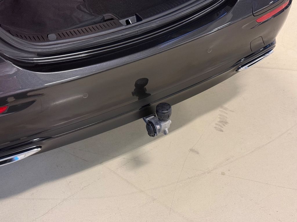 Mercedes-Benz E 300 2022