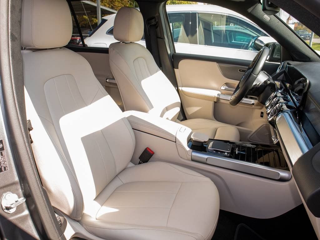 Mercedes-Benz EQB 2022