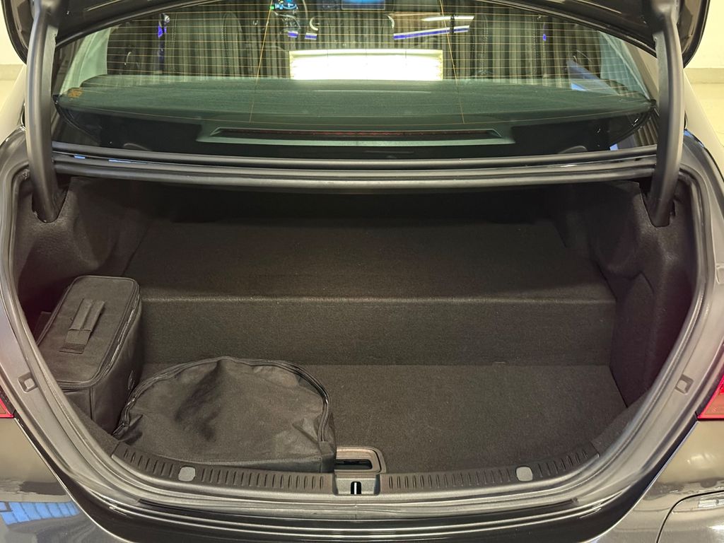 Mercedes-Benz E 300 2022