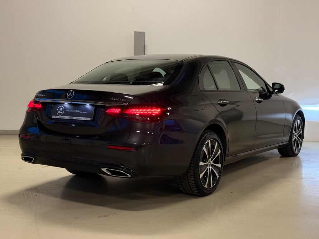 Mercedes-Benz E 300 2022