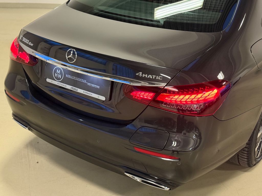 Mercedes-Benz E 300 2022