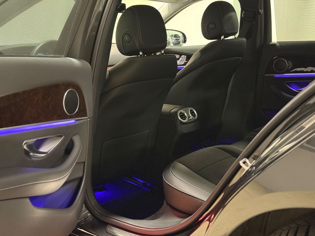 Mercedes-Benz E 300 2022