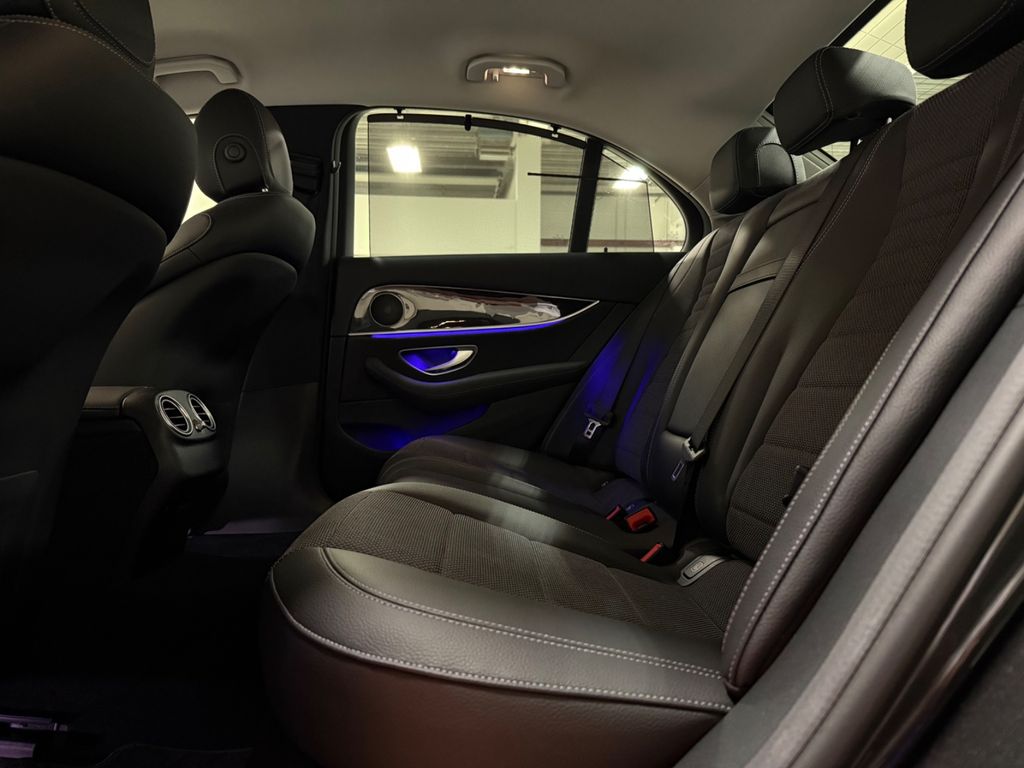 Mercedes-Benz E 300 2022