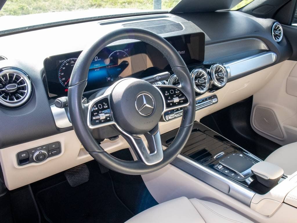 Mercedes-Benz EQB 2022