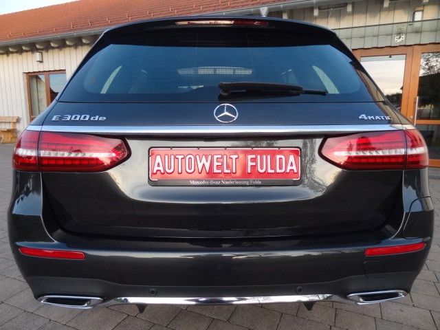 Mercedes-Benz E 300 2021