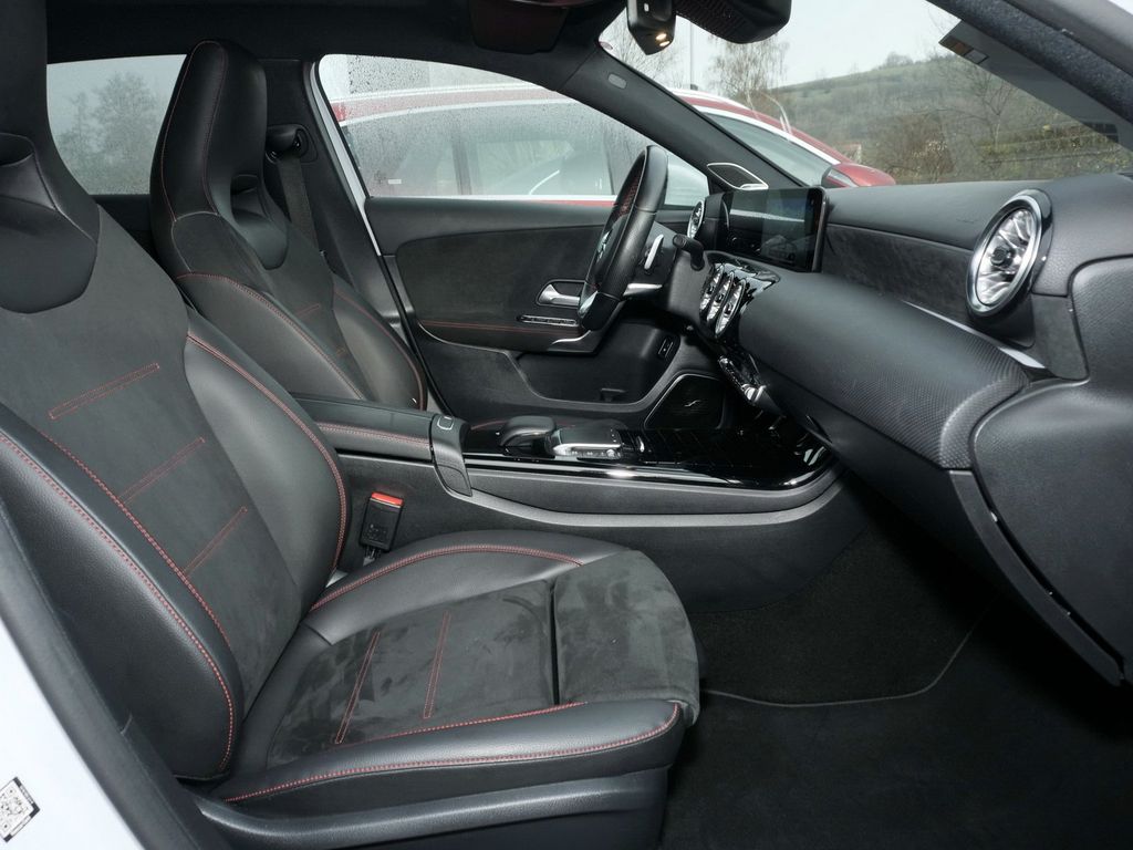 Mercedes-Benz A 250 2021