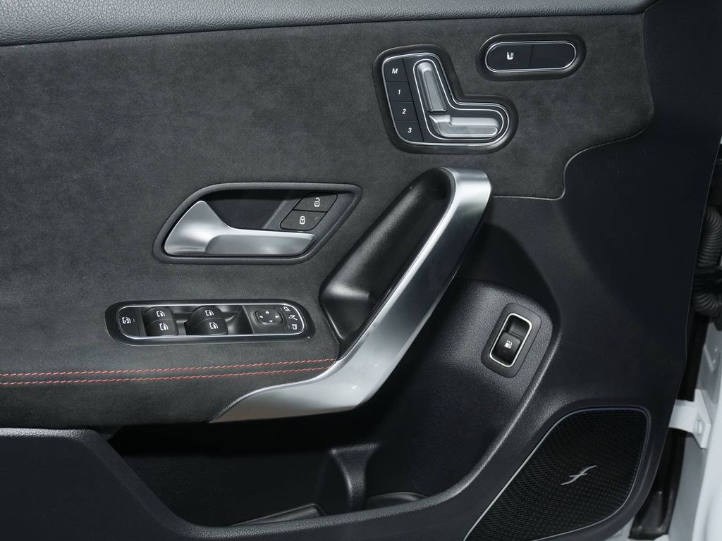 Mercedes-Benz A 250 2021