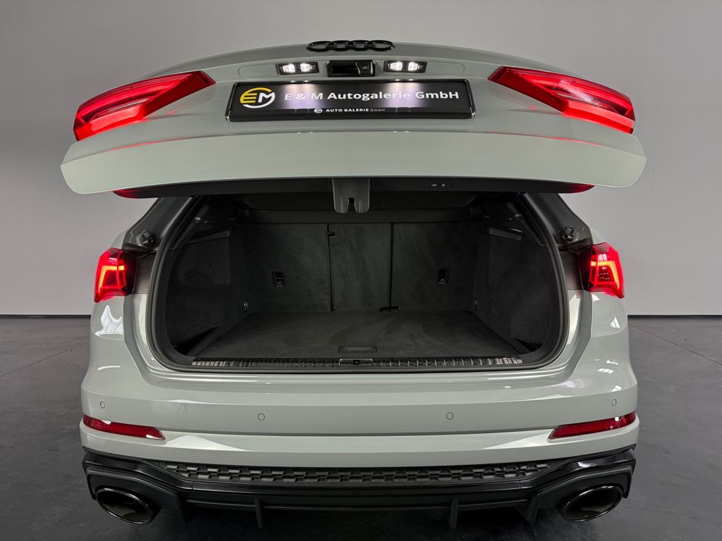 Audi RSQ3 2022
