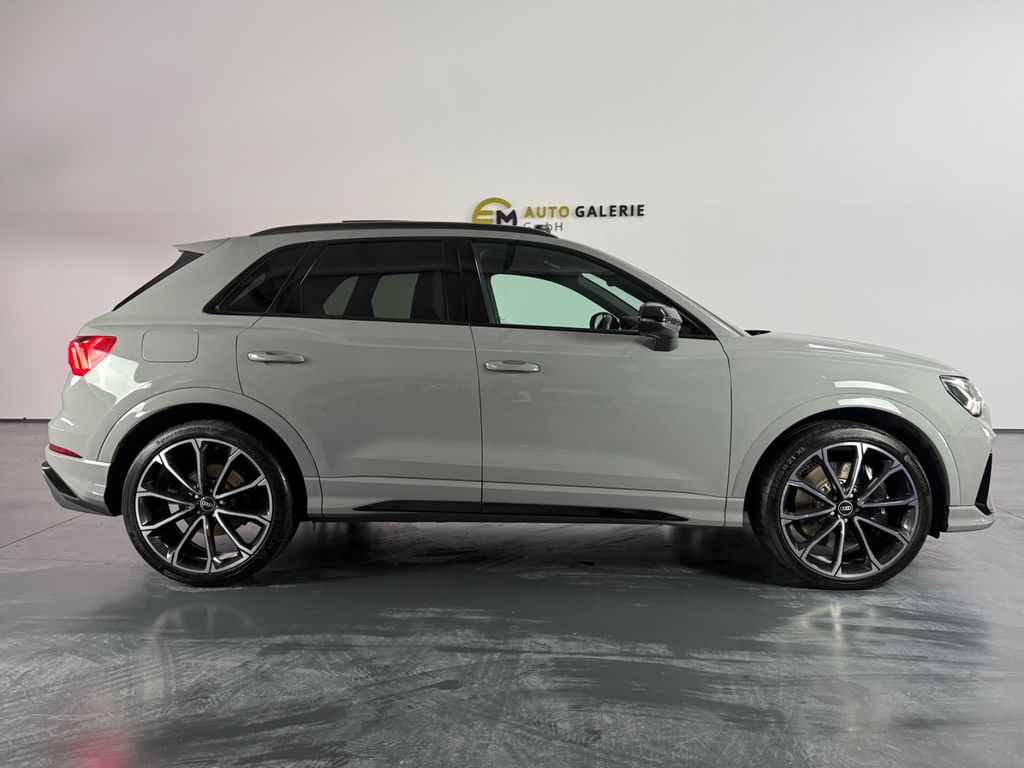 Audi RSQ3 2022