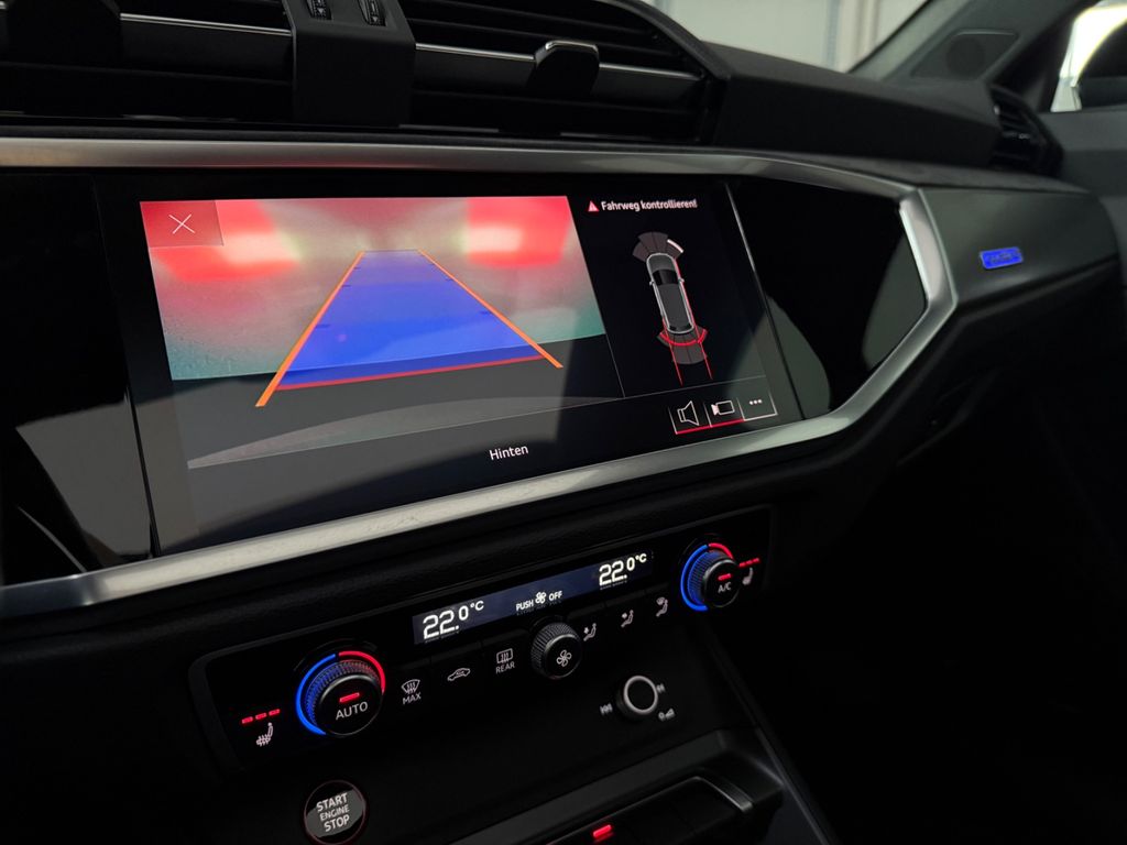 Audi RSQ3 2022